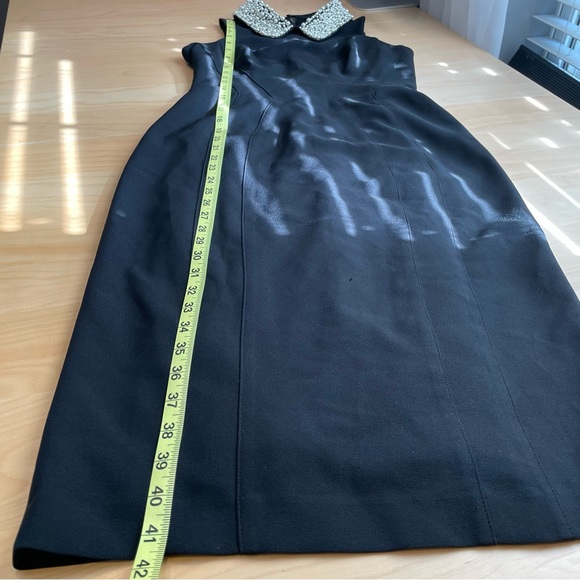 Maggy London Sheath Dress Size 4 Black with Pearl Peter Pan Collar Zip Up Back - Picture 15 of 16
